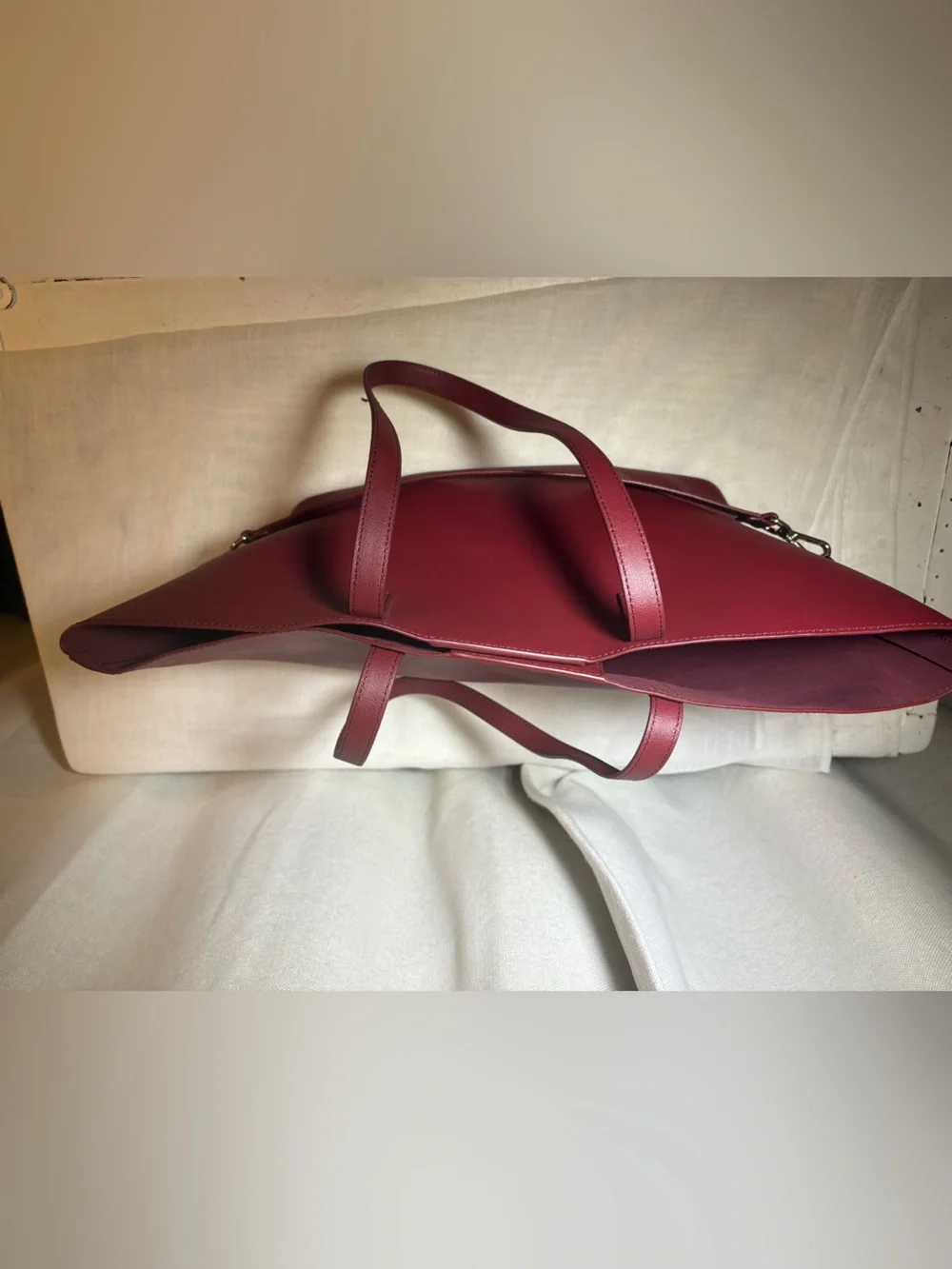 Away The Latitude Tote Ruby Burgundy Leather Travel Laptop Carry On Bag EUC